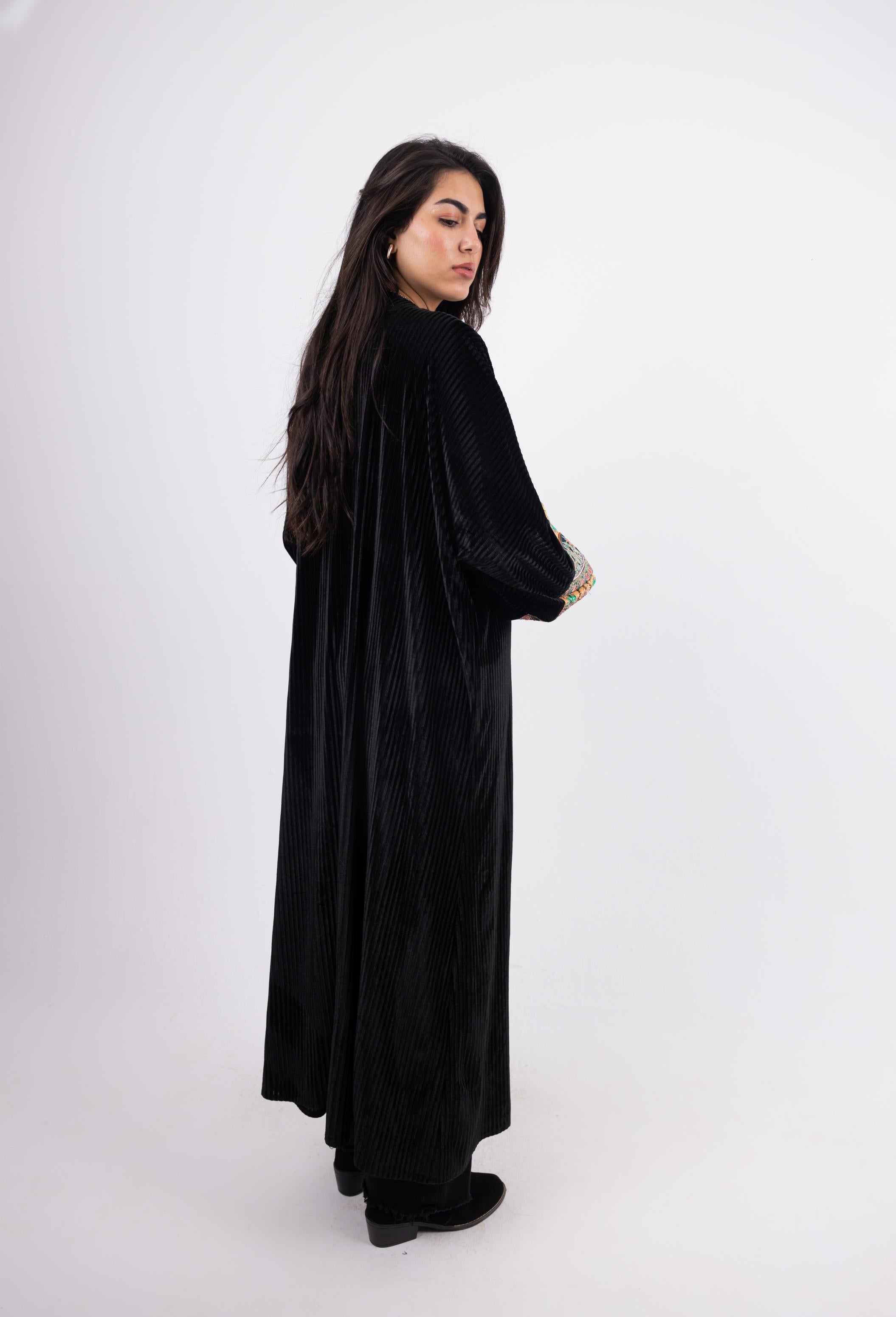Talia Kaftan – Black