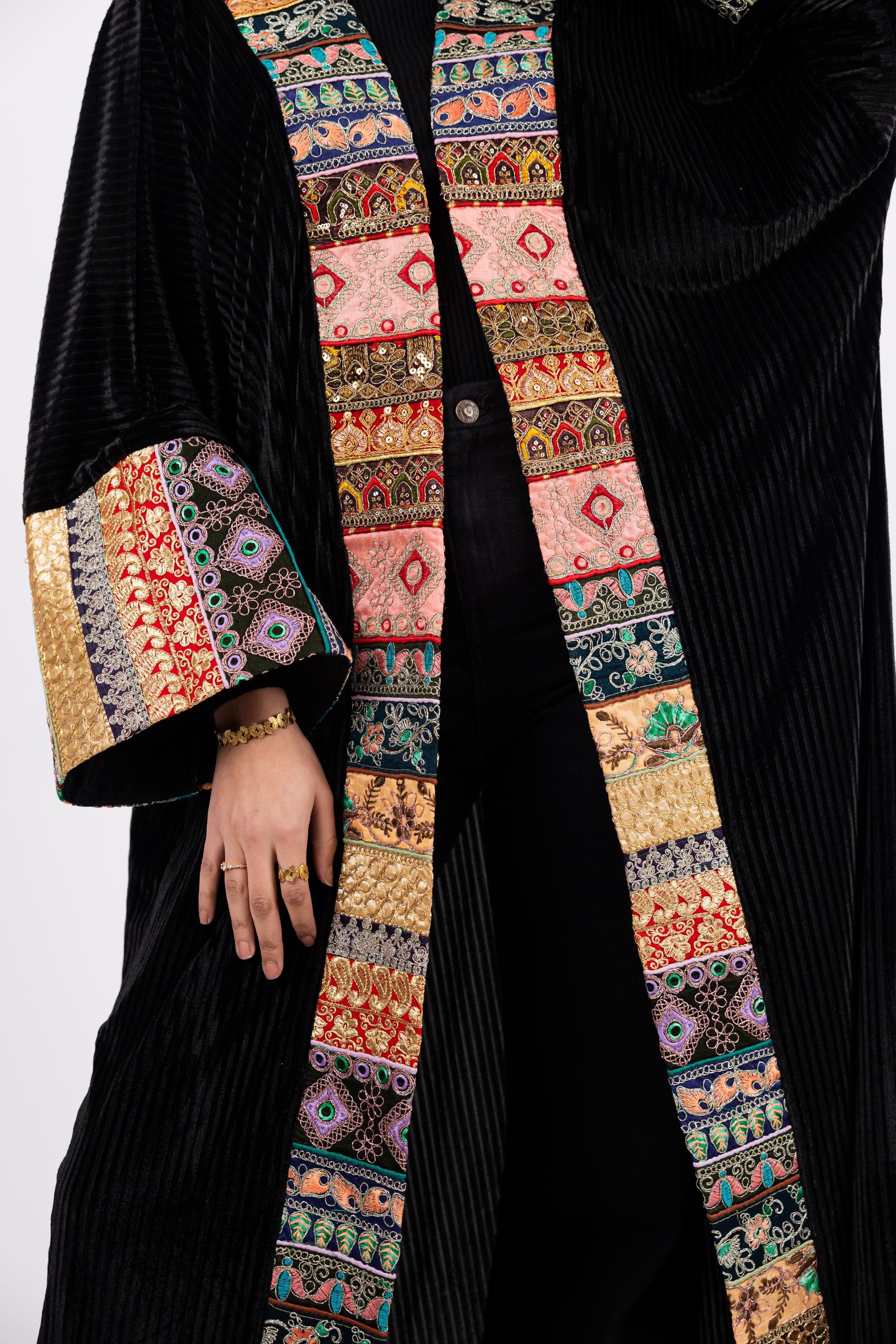 Talia Kaftan – Black