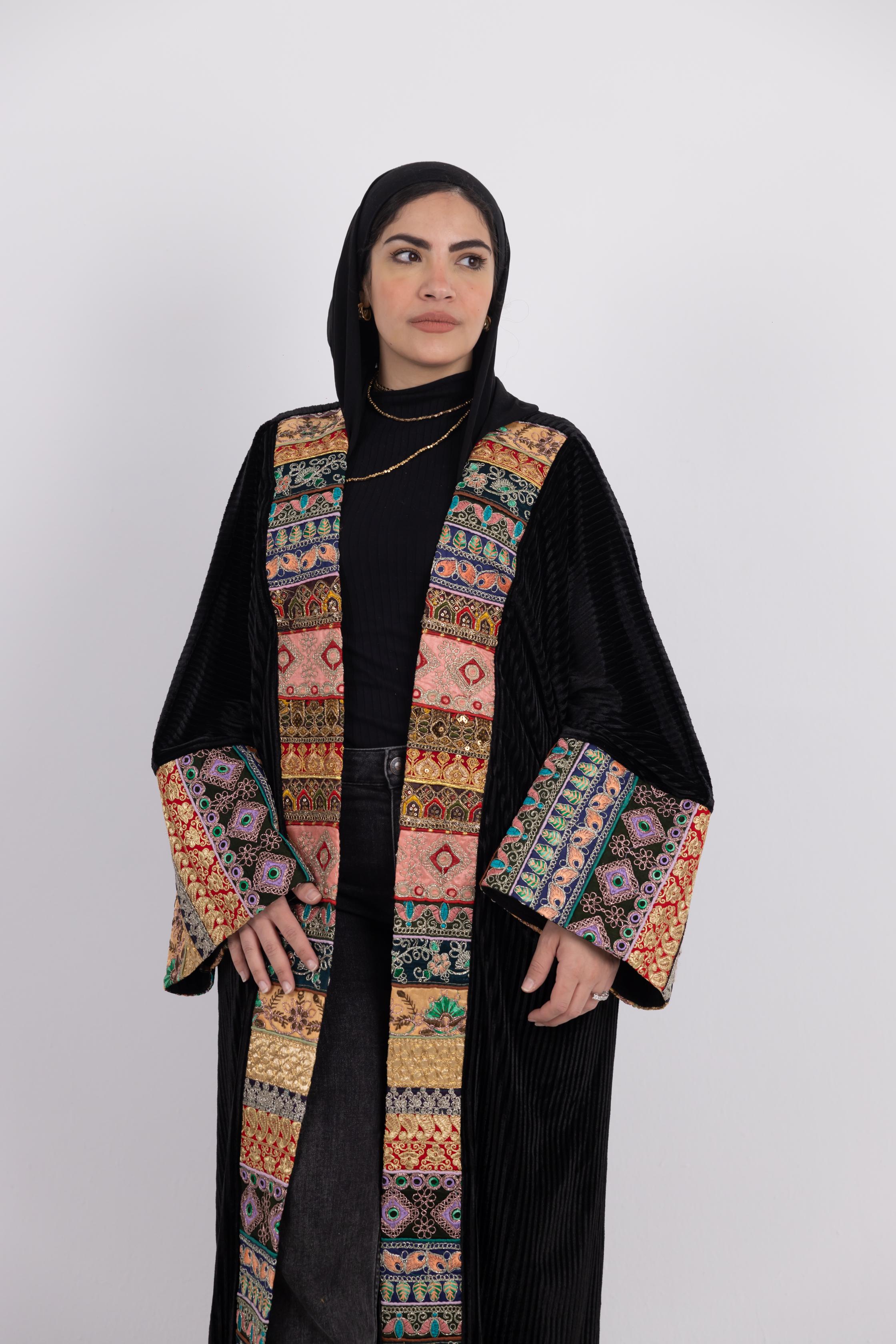 Talia Kaftan – Black