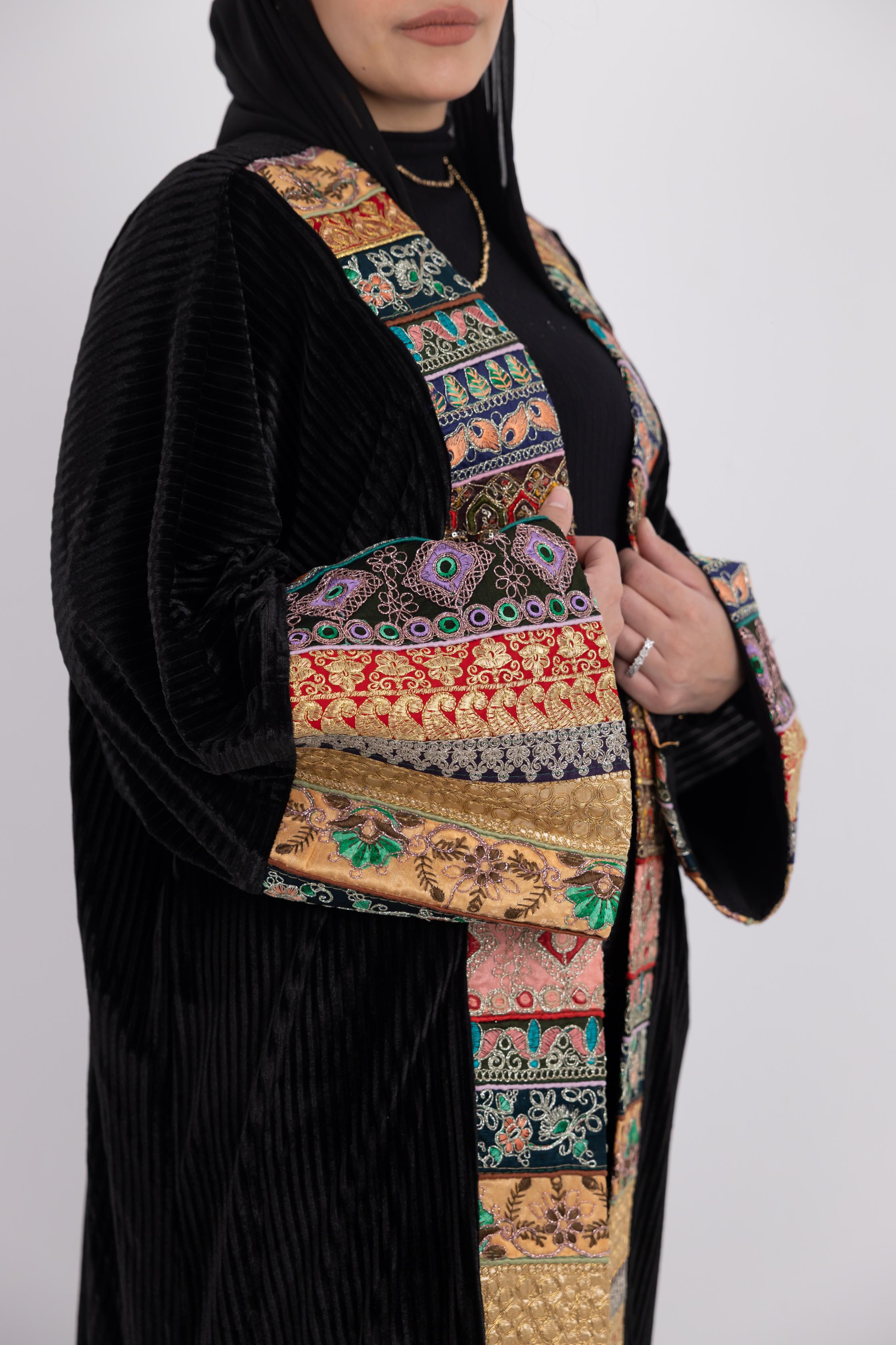 Talia Kaftan – Black