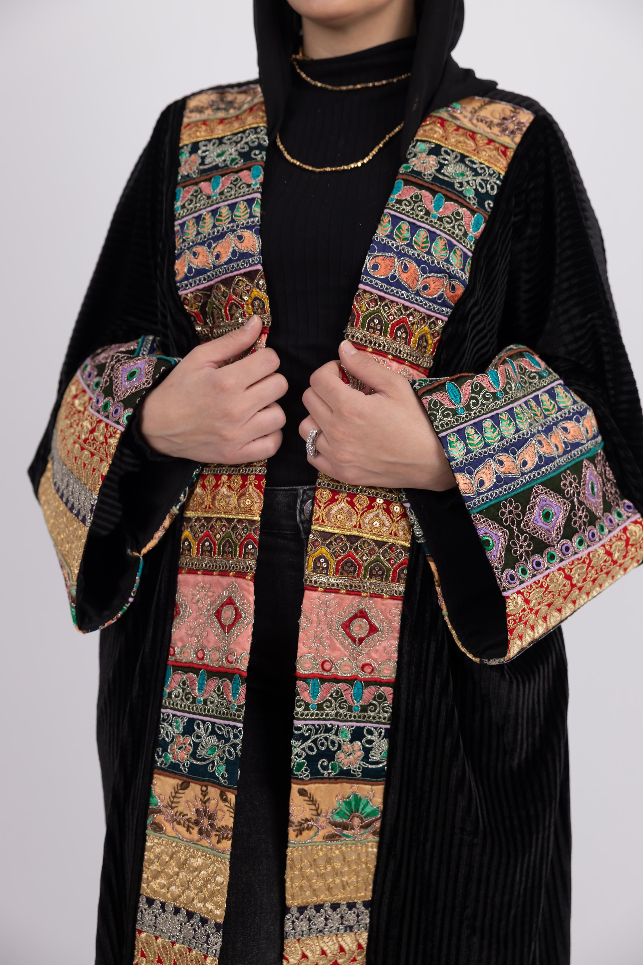Talia Kaftan – Black